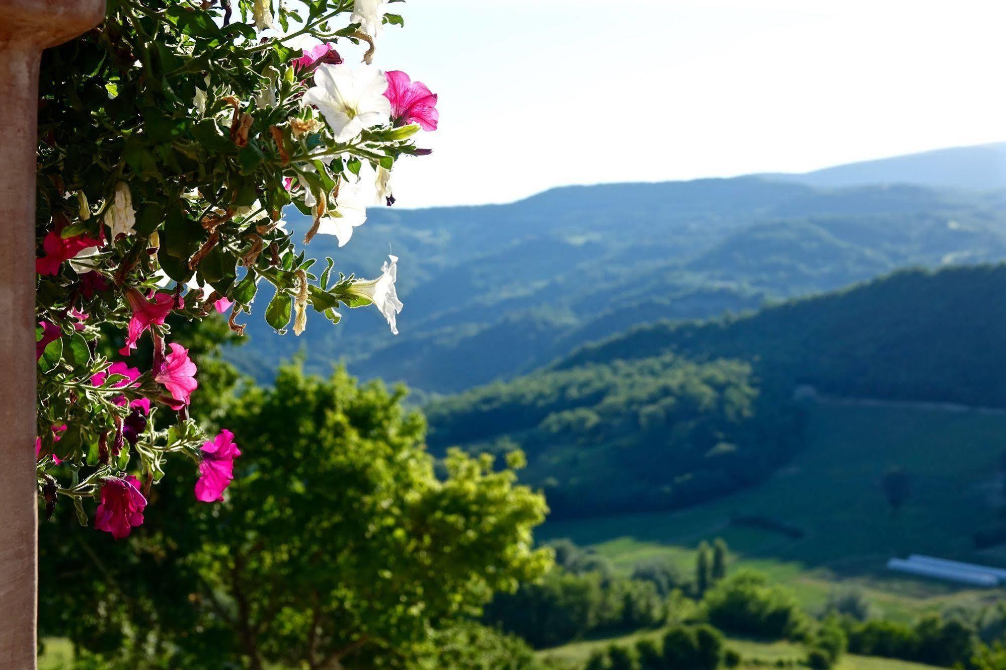 Borgo Di Gallano Valtopina Εξωτερικό φωτογραφία